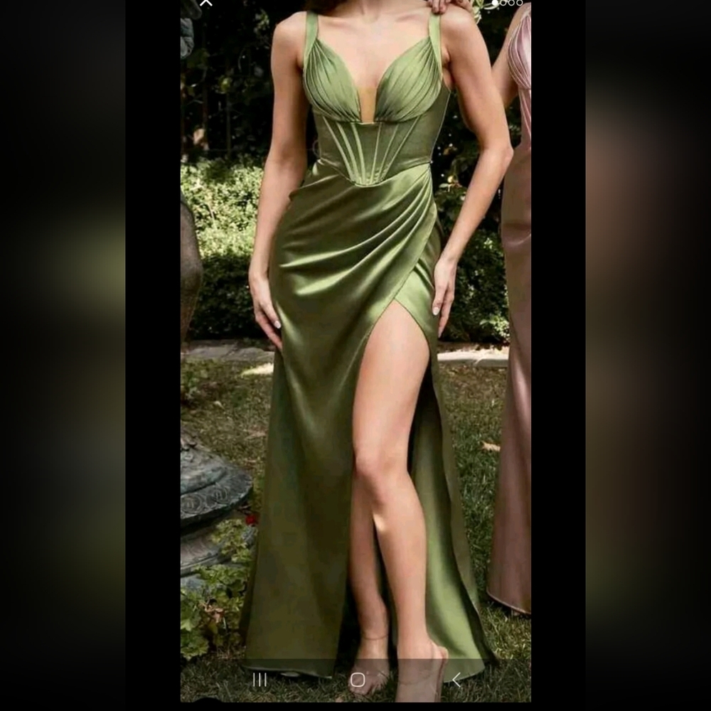 Cinderella Divine Dress, green, size 4